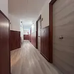 H La