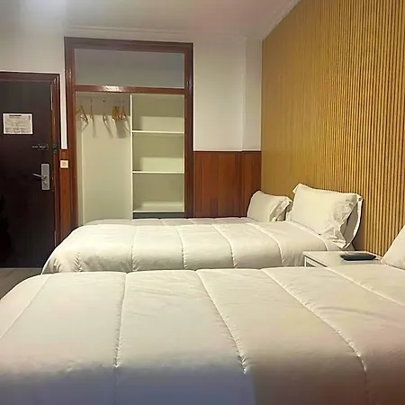 H La