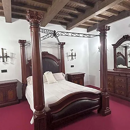 H La Hotell 2*