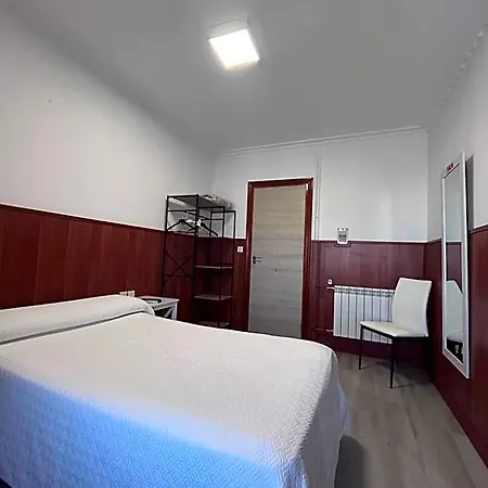 H La Hotell Brozas