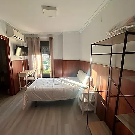 H La Hotell 2*